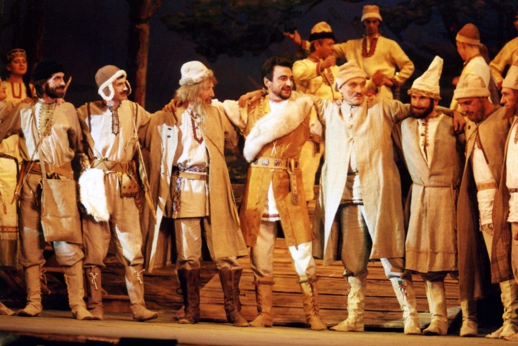 Опера Алдияр. Композитор- Эллина Архипова. Фото предоставлено театром оперы и балета.jpg Опера Алдияр. Композитор- Эллина Архипова. Фото предоставлено театром оперы и балета.jpg