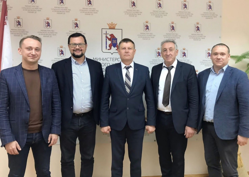 Участники встречи в Министерстве сельского хозяйства и продовольствия Марий Эл. (Фото с официального сайта Правительства РМЭ).