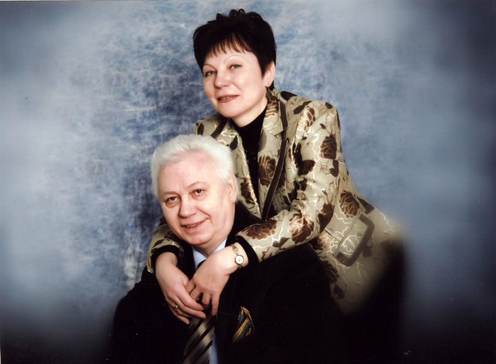 Больше 40 лет в любви и согласии. Фото из семейного архива Комлевых.jpg