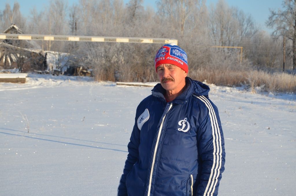 Экипировка у Северьяна, естественно, динамовская .JPG