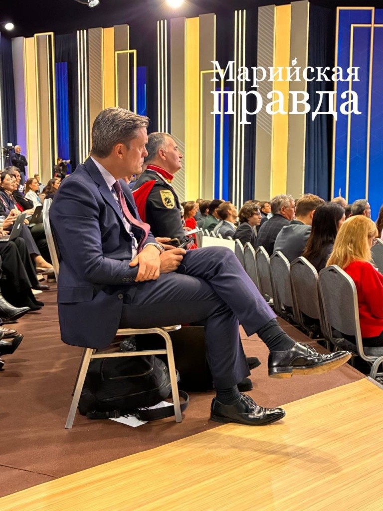 Иностранный журналист