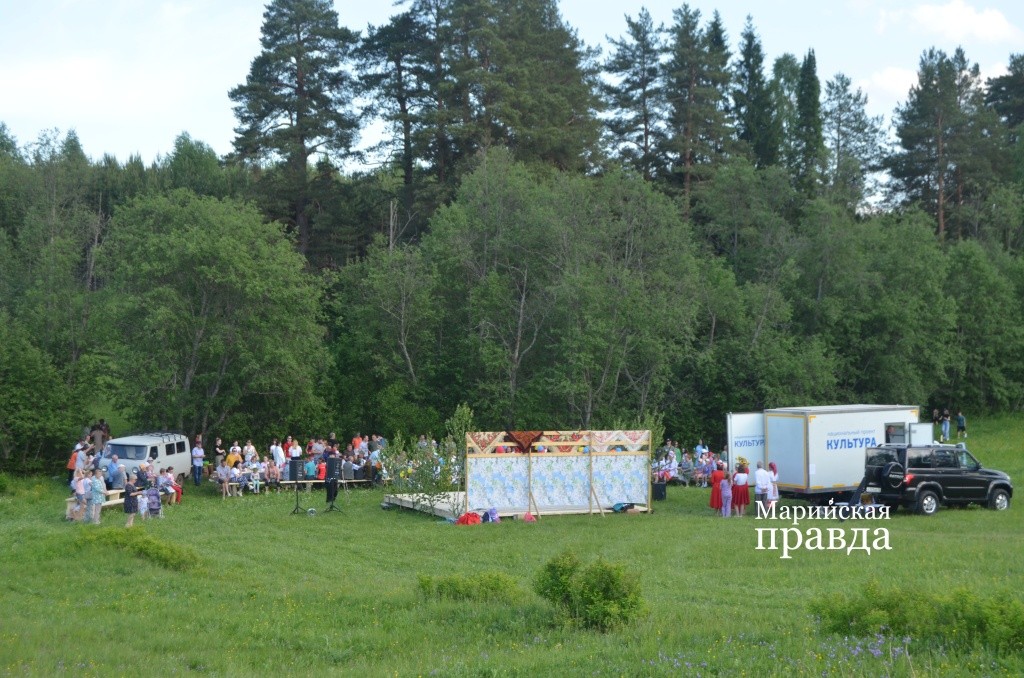 День деревни провели в красивом месте..jpg