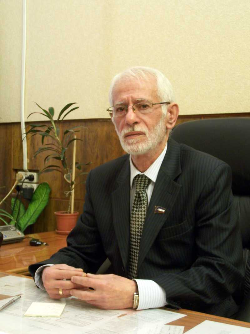 Вячеслав Азаев