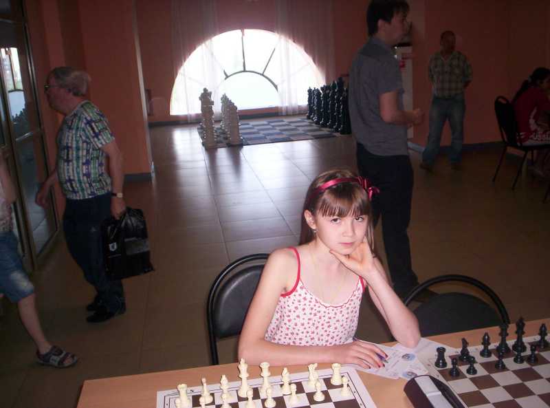 Оля Логинова.