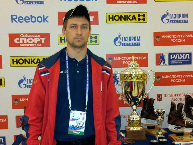 Денис Адушев