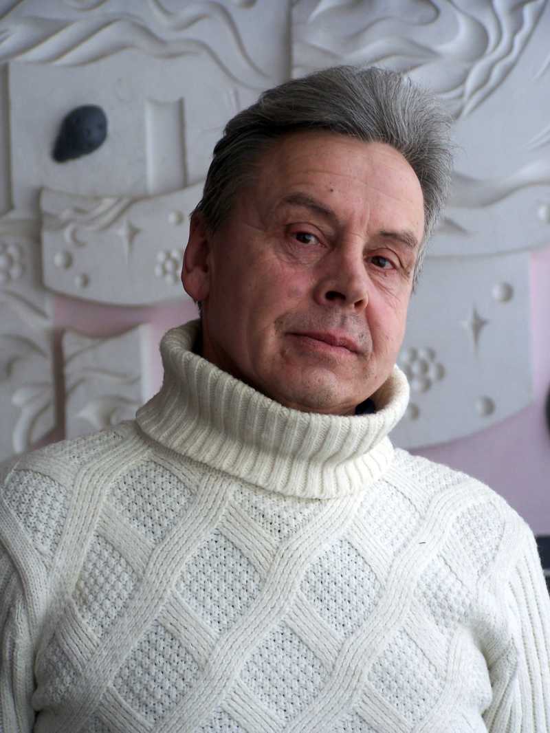 Александр Васильев.